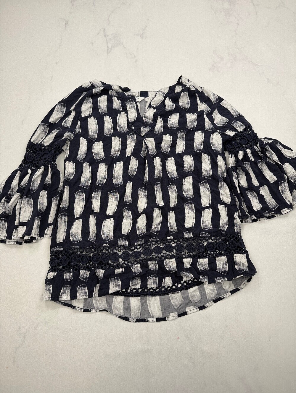 Crown & Ivy Blouse Navy 2010s Graphic - Womens M